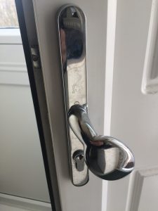 Wobbly Door Handles renewed at fair prices by your UPVC Specialist Wobbly Door Handles renewed at fair prices by your UPVC Specialist
